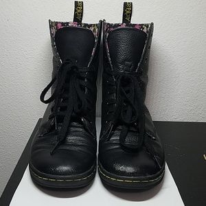 Dr. Martens Boots Black Size 9
